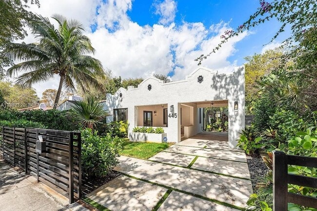 Building Photo - 445 NE 76th St