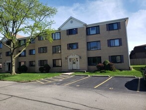 Building Photo - 9315 Hamilton Ct