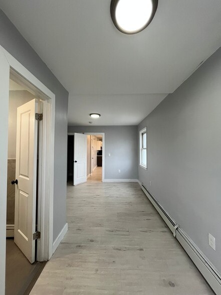 Building Photo - 212 Zabriskie St