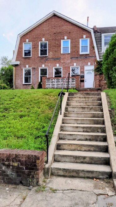 Building Photo - 3309 W Forest Park Ave
