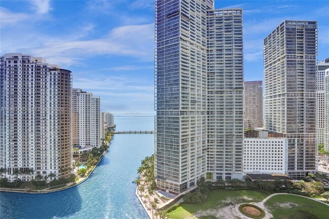 Building Photo - 300 Biscayne Blvd Way