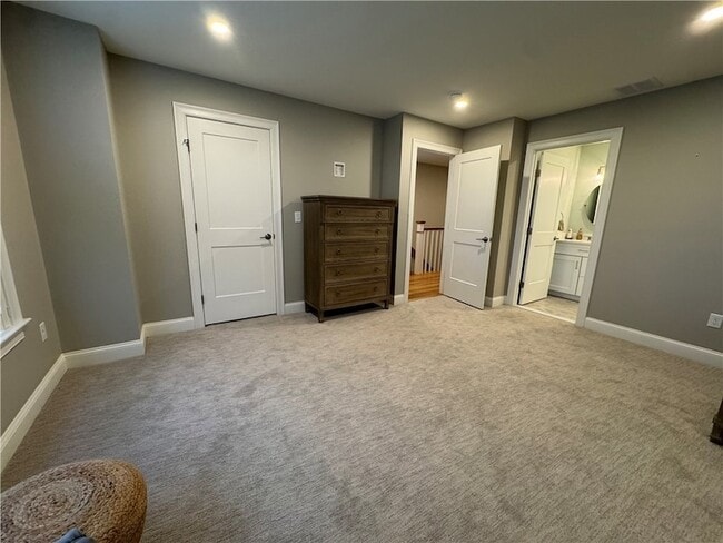 Building Photo - 25 Franklin Rd