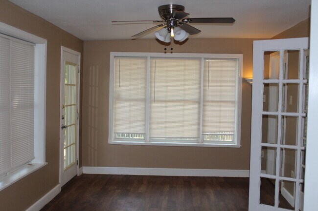 Building Photo - 2717 28th St