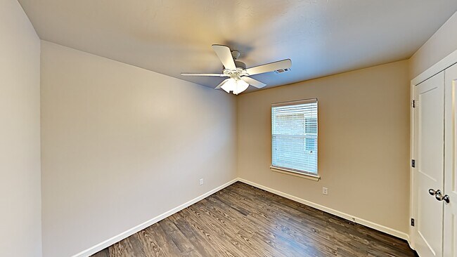Building Photo - 4922 Avion Ct
