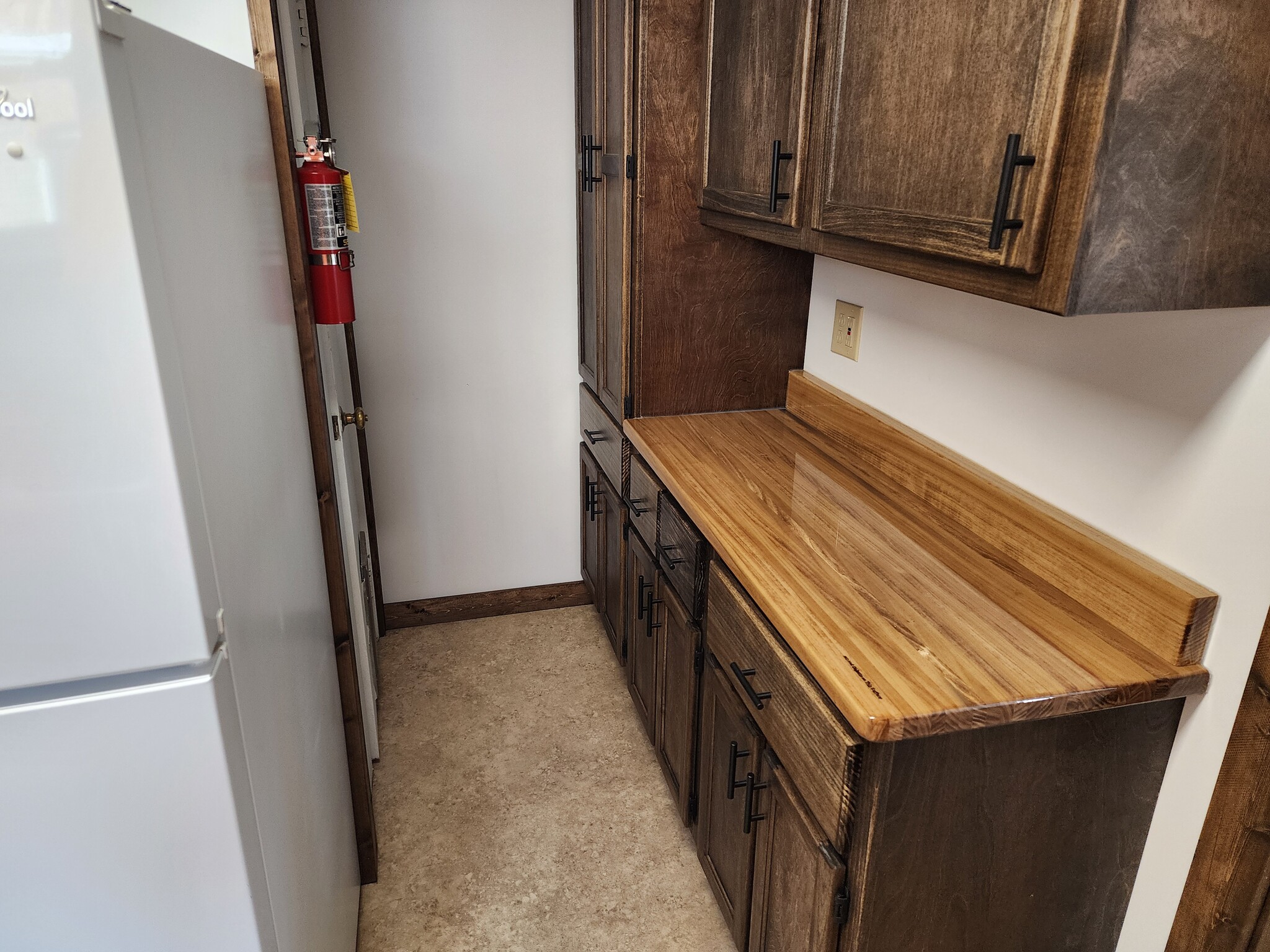 Kitchen - 253 N Spring St