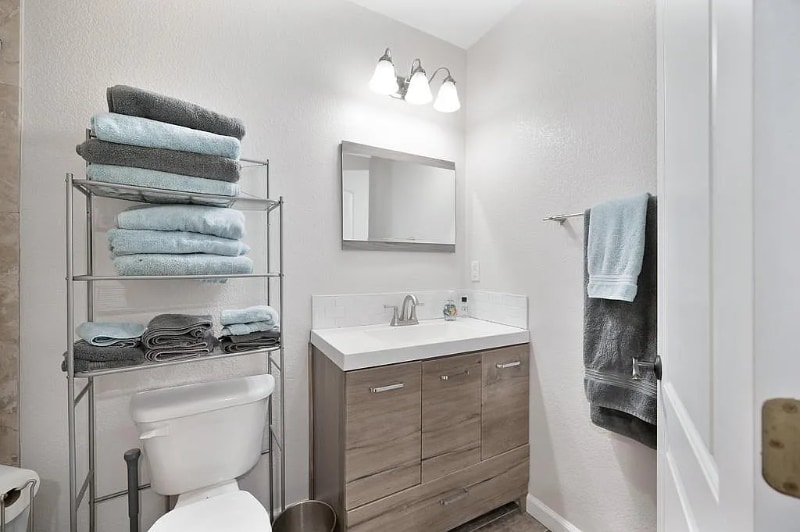 Building Photo - 9487 Dalton Way