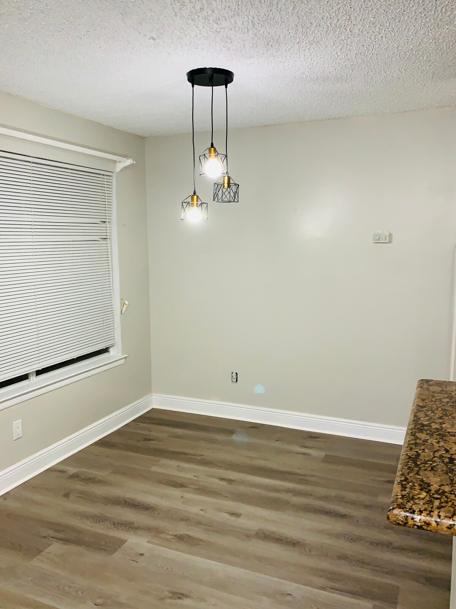 Dining room - 715 Sugar Bay Way