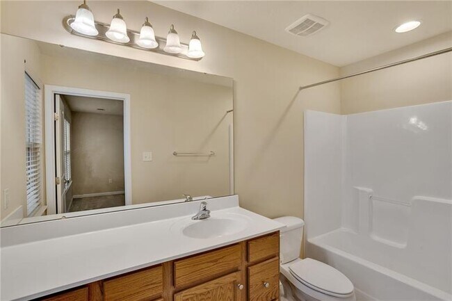 Building Photo - 620 Fairgate Drive