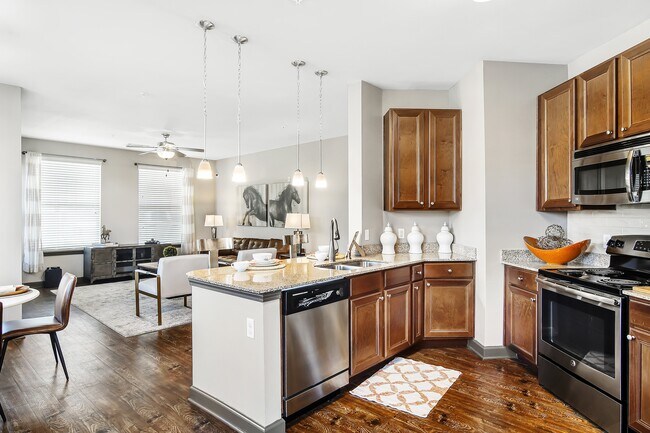 Building Photo - Wellington Grande Apartment Homes