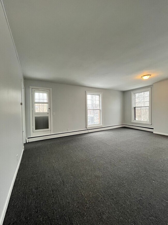 Building Photo - 104 Linwood Ave