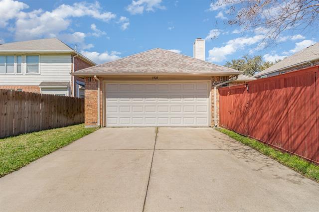 Building Photo - 3925 Oakmont Dr