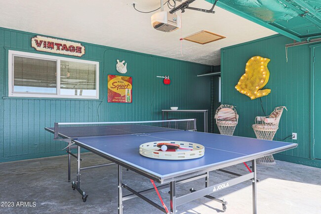 Building Photo - 421 Lila Cir