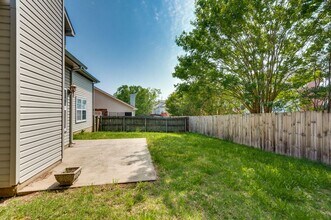 Building Photo - Great 3 bed 2 bath Home in Bellevue!
