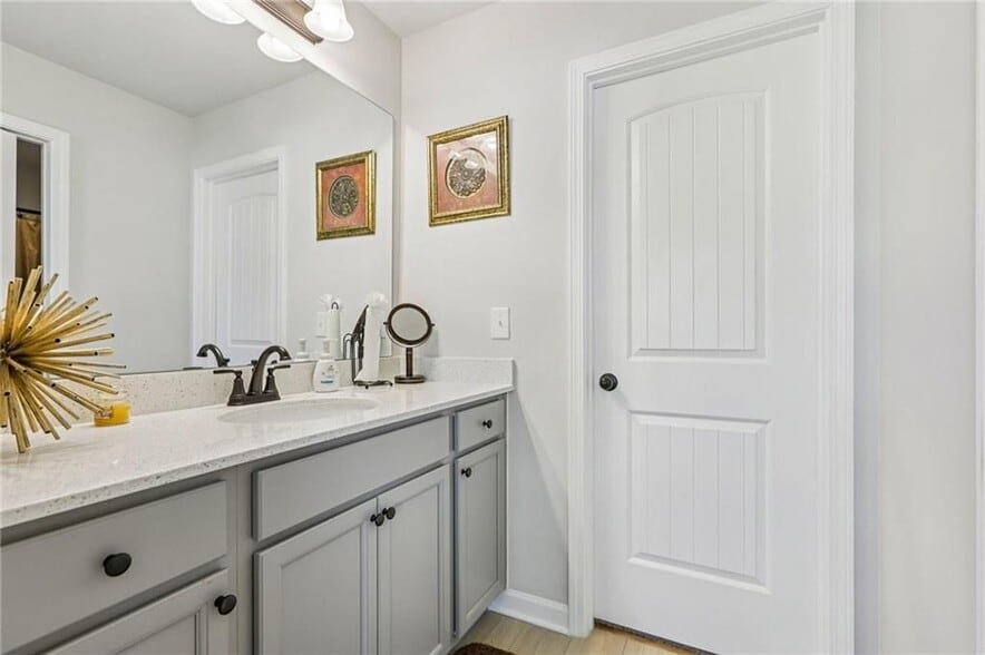 Building Photo - 4774 Sultana Way