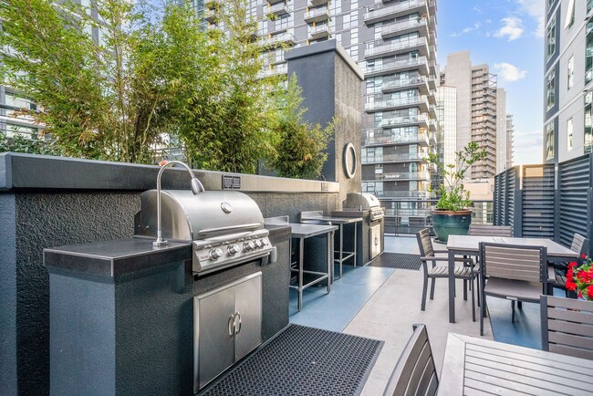 Building Photo - Expansive Little Italy 1 Bedroom at Acqua ...