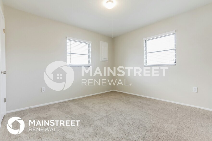 Building Photo - 1161 S Brink Ave