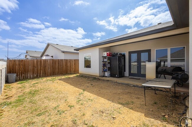 Building Photo - 1512 Latigo Lp