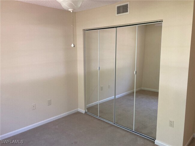Building Photo - 1210 Wildwood Lakes Blvd