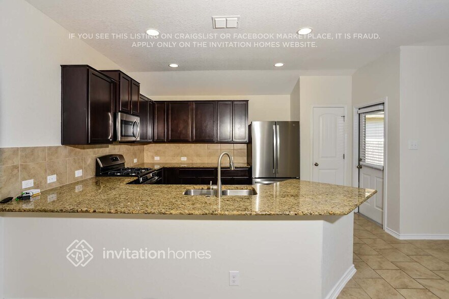 Building Photo - 14045 Shivers Cv