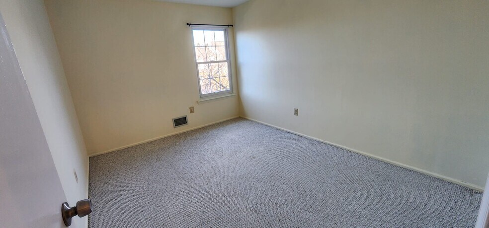 Building Photo - 1410 Pinhorn Dr