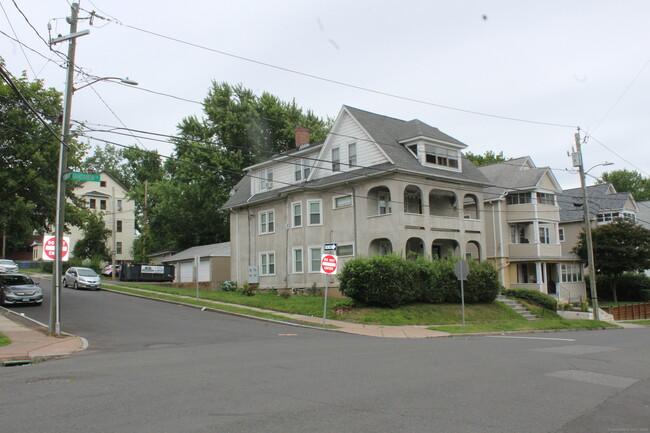 Building Photo - 45 Grandview Terrace