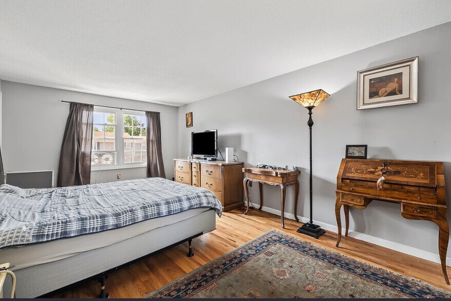 Building Photo - 1293 New Britain Ave