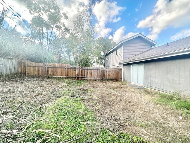 Building Photo - 5101 Purple Sage Dr