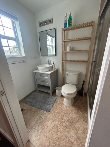 2nd floor Full bath #1 - 324 Cross St