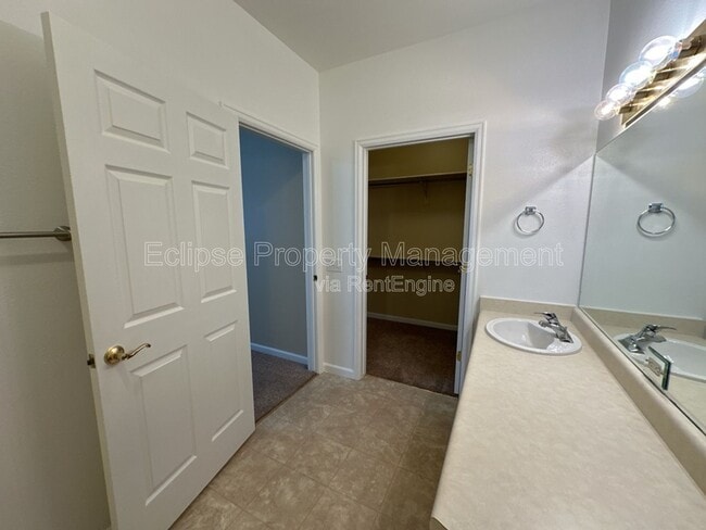 Building Photo - 2461-F 1/4 F 1/4 Rd