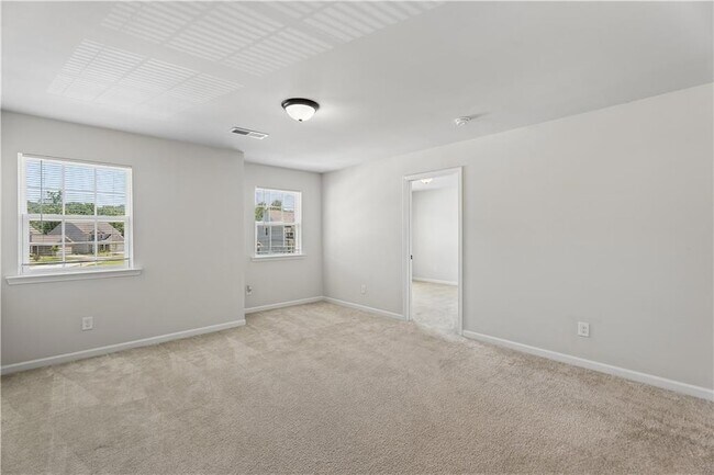 Building Photo - 5740 Wheeler Ridge Rd