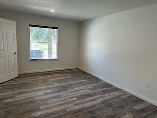 Building Photo - 8100 Seawall Blvd