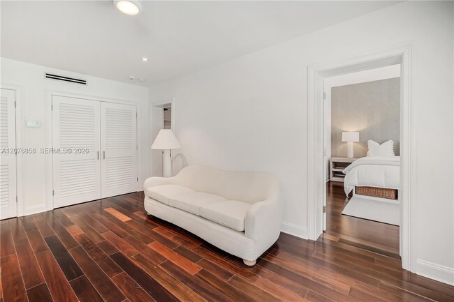 Building Photo - 4775 SW 85th St