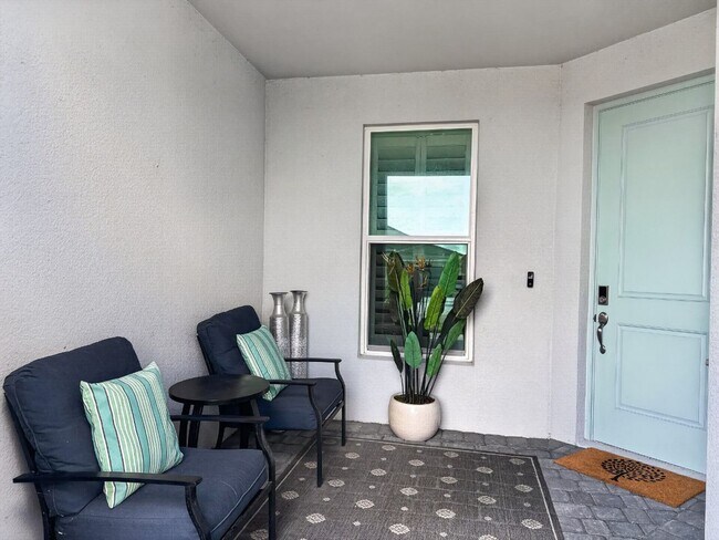 Building Photo - Turnkey Furnished Villa Naples FL