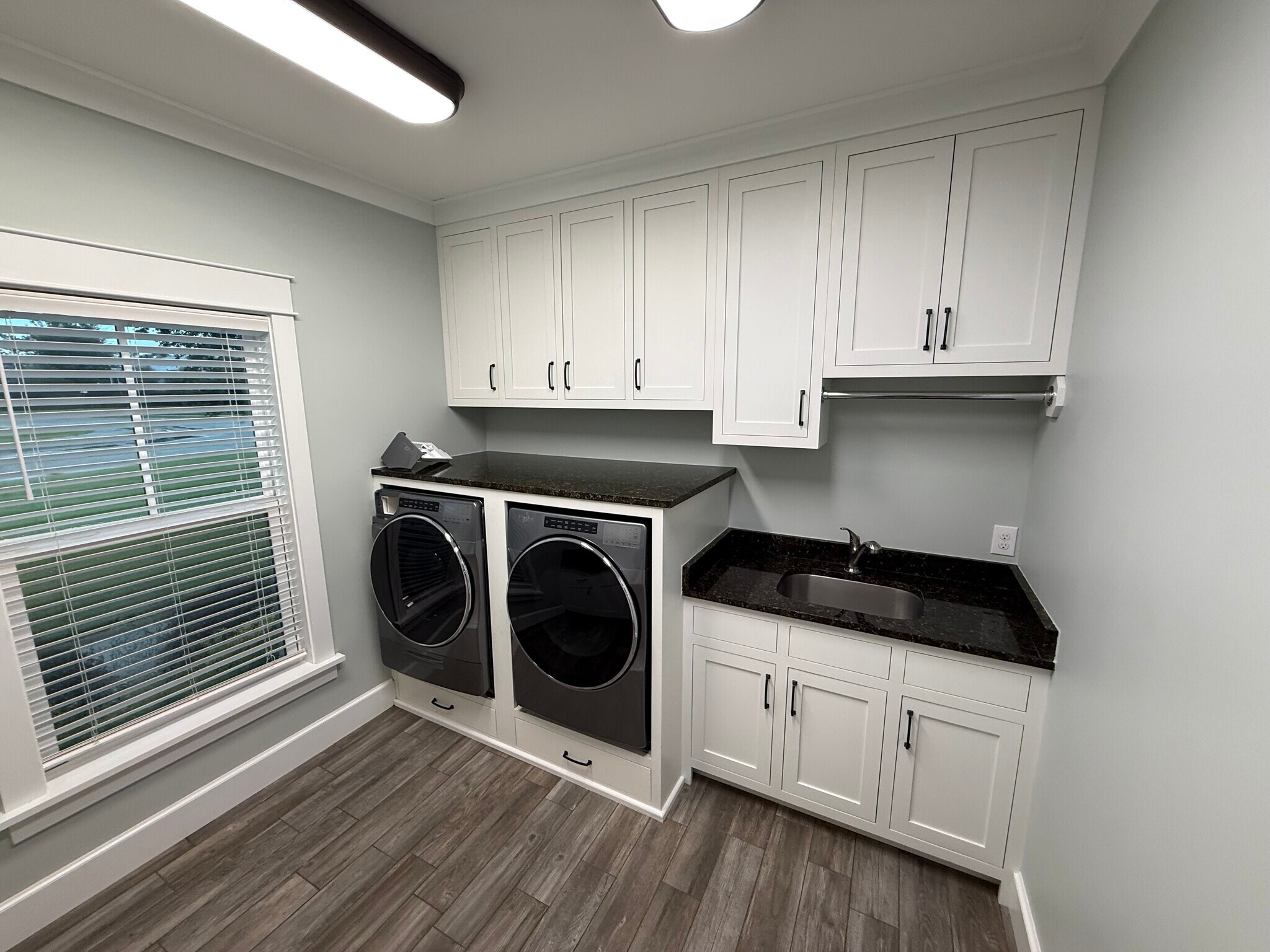 Building Photo - 1270 Dorado Way