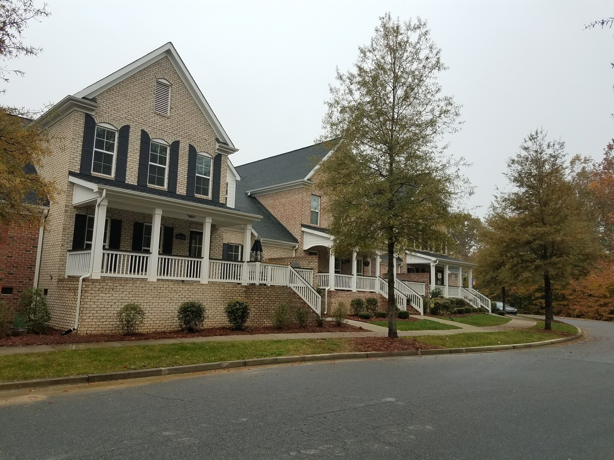 front view - 10220 vanguard pkwy