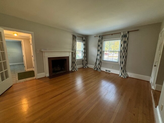 Building Photo - 3109 Clark Ave