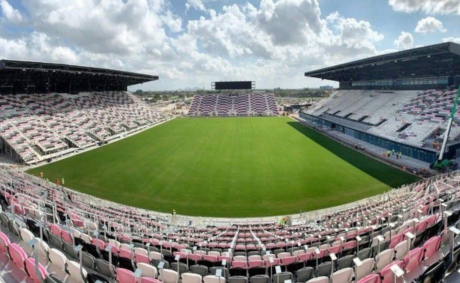 Building Photo - 2841 SW 4th Ct