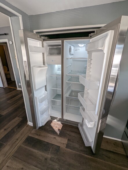 Building Photo - 146 2nd St