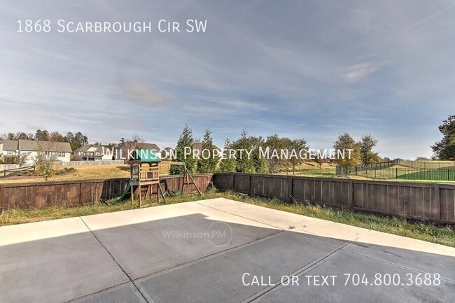 Building Photo - 1868 Scarbrough Cir SW