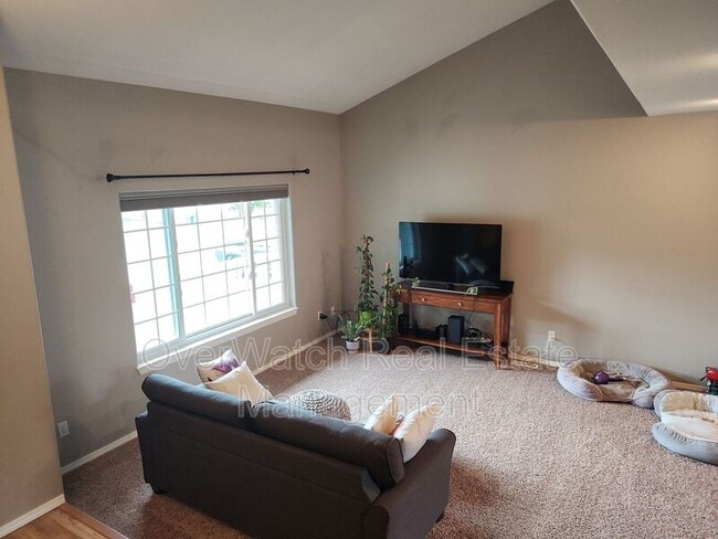 Building Photo - 2911 Monarch Cir