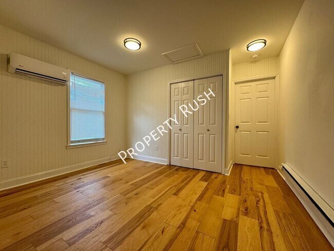 Building Photo - 4521 Balcomb St