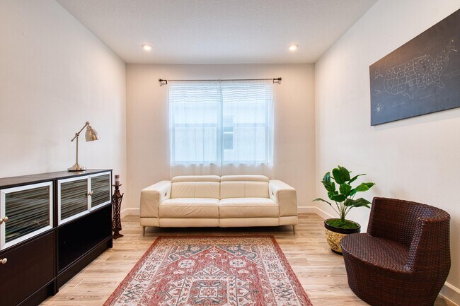 Building Photo - 10407 SW Aquila Wy