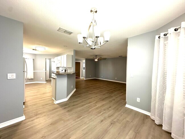 Building Photo - 9706 SW 92nd Place Rd