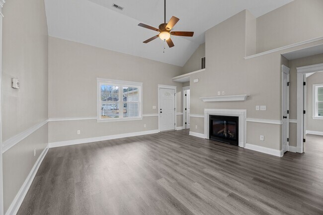 Building Photo - 108 Coree Way