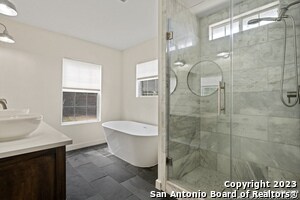 Building Photo - 202 Wilkens Ave