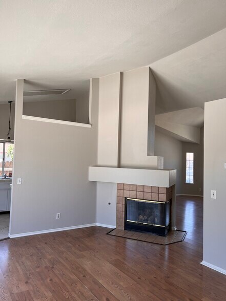Building Photo - 1188 Don Carlos Ct