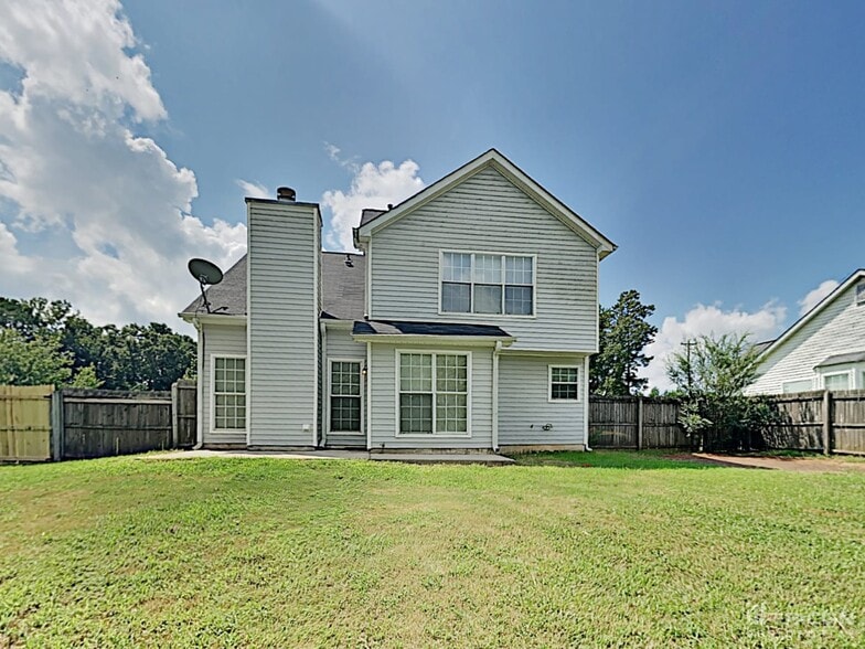 Building Photo - 105 River View Ct