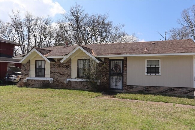 Building Photo - 6028 Oakleigh Rd