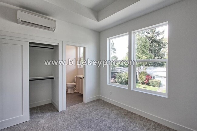 Building Photo - Unit 3356....   2 Bed, 2.5 Bath Townhome in Arbor Lodge Near University of Portland