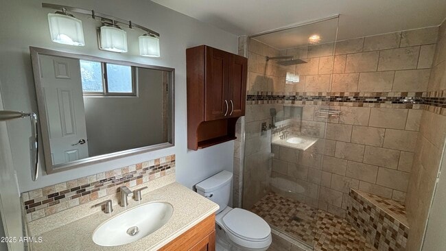 Building Photo - 8625 E Valley View Rd